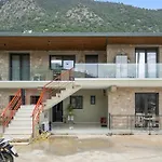 Sokol Stone House بيت ضيافة