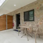 بيت ضيافة Sokol Stone House Vlikhón