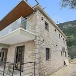 Sokol Stone House بيت ضيافة