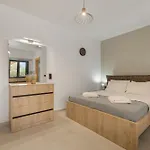 Sokol Stone House 게스트하우스 3*